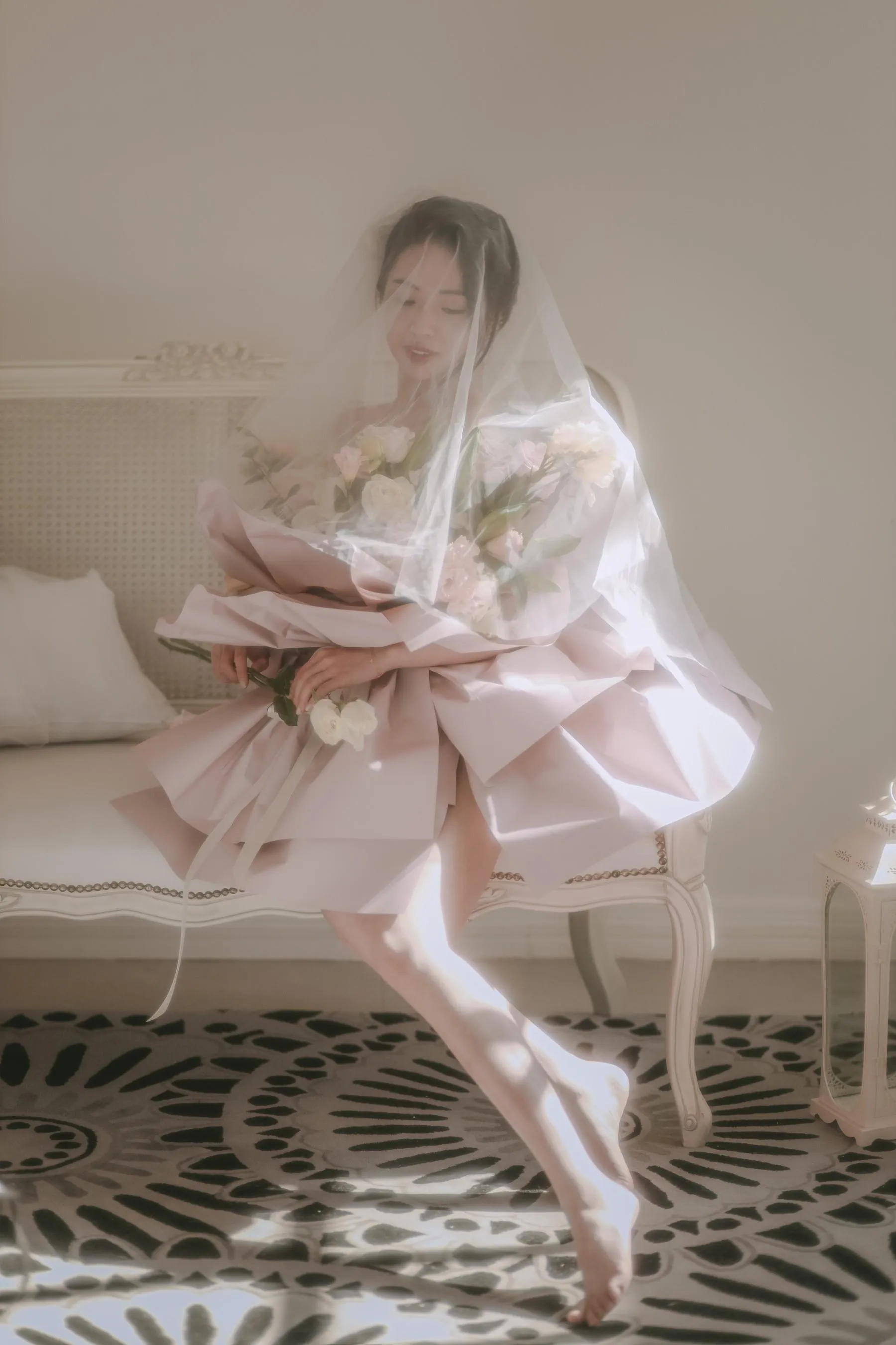 [艺图语] 2022.07.02 花与少女 小朱 [36P]插图5